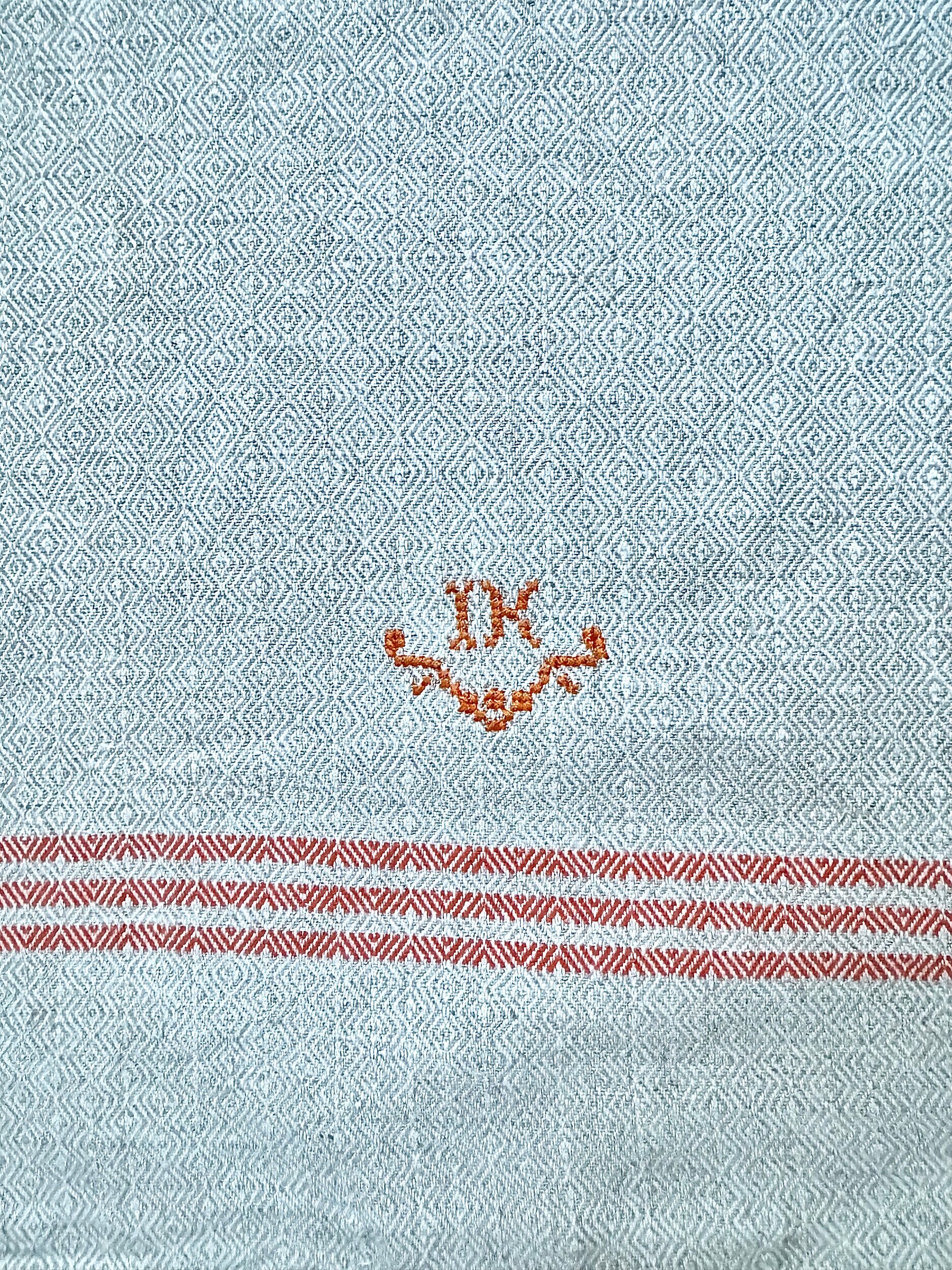 6ED5B30F-0F4C-4917-8B13-3A37DB7A9B0B