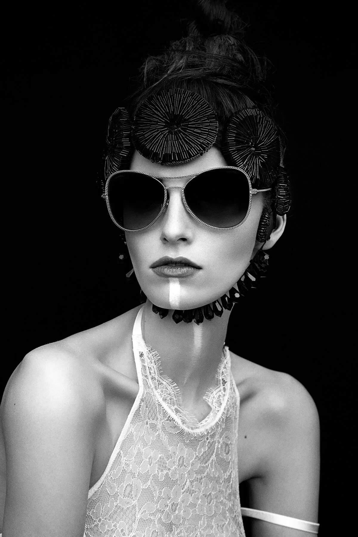 Reno-Mezger-Photographer-for-LOfficiel-Metropolitan-Warrior-featuring-Anna-Haftenberger-of-vivienne-model-management-1340_ncrp_72dpi.jpg