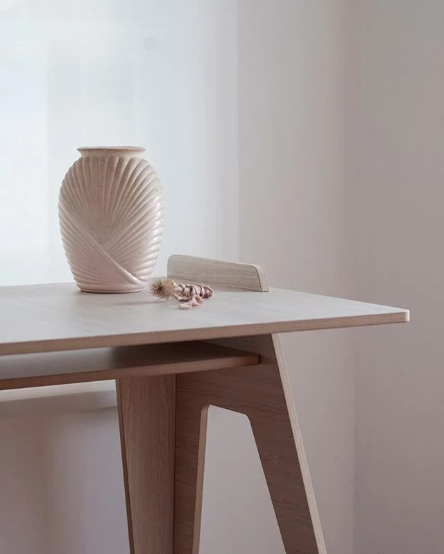 Classic &amp; Contemporary style made easy with our Essential Oak Desk.⠀⠀⠀⠀⠀⠀⠀⠀⠀
⠀⠀⠀⠀⠀⠀⠀⠀⠀
Enter code EOFY20 to redeem 20% OFF! Hurry, offer ends Midnight June 30th. ⠀⠀⠀⠀⠀⠀⠀⠀⠀
⠀⠀⠀⠀⠀⠀⠀⠀⠀
#eofy #eofysale #happyeofy #eofys #workfromhome #homeinteriors #officedesk #schooldesk #kidsdesk #homeoffice #interiors #scandi #homelife #isolation #kidsfurniture #desk #flatpackfurniture #australianmade #oakfurniture