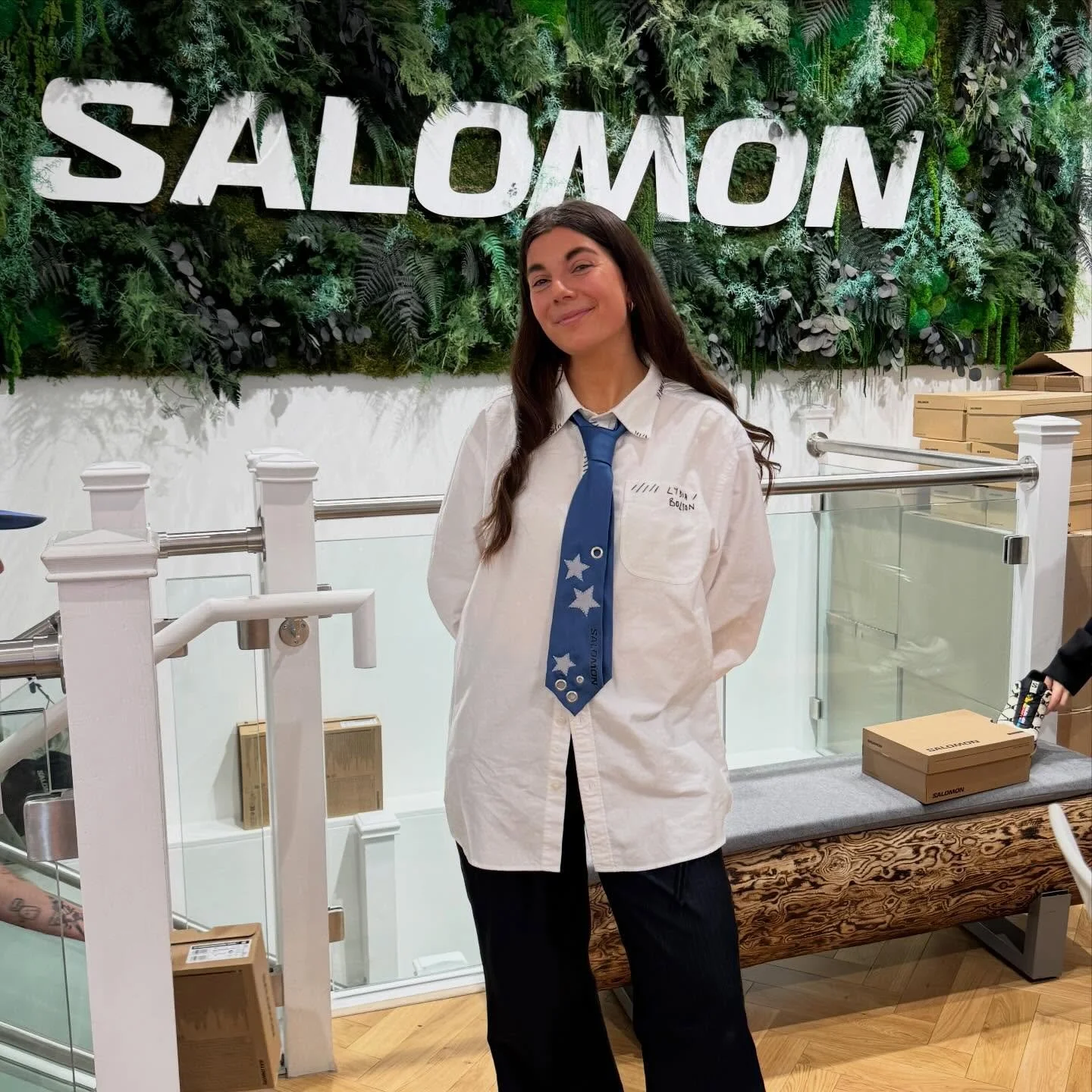 Upcycling workshops with @salomonsportstyle 💘

We upcycled ties and bandanas using 2nd hand trims like lace, beads &amp; buttons ♻️ it&rsquo;s so fun seeing how everyone took their own creative approach, making something unique 🌟

And loved doing t