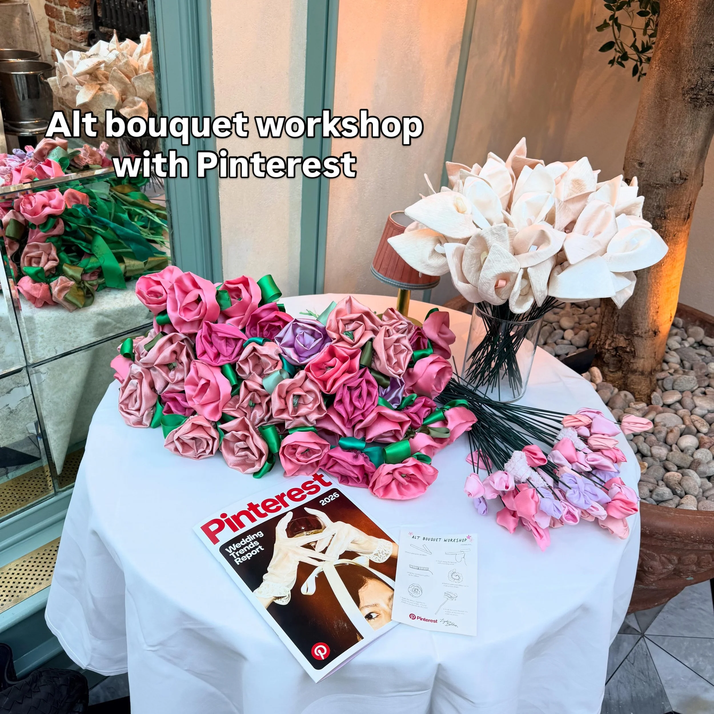 Such a gorg workshop with @pinterest 🌸 it was part of their Bridal Trends and alternative Bouquets are high on our searches. Everyone learnt how to make a ribbon rose which they added into the fabric flowers to create their own alt bouquet 💐

And s
