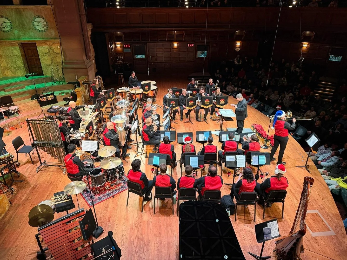 What a way to end 2025 ✨🎁🎶

As we close this year and start a new one, we&rsquo;re reflecting on our last concert of 2025, which was an amazing night shared with our friends in the Eastern Wind Symphony. We packed the house, brought people to their