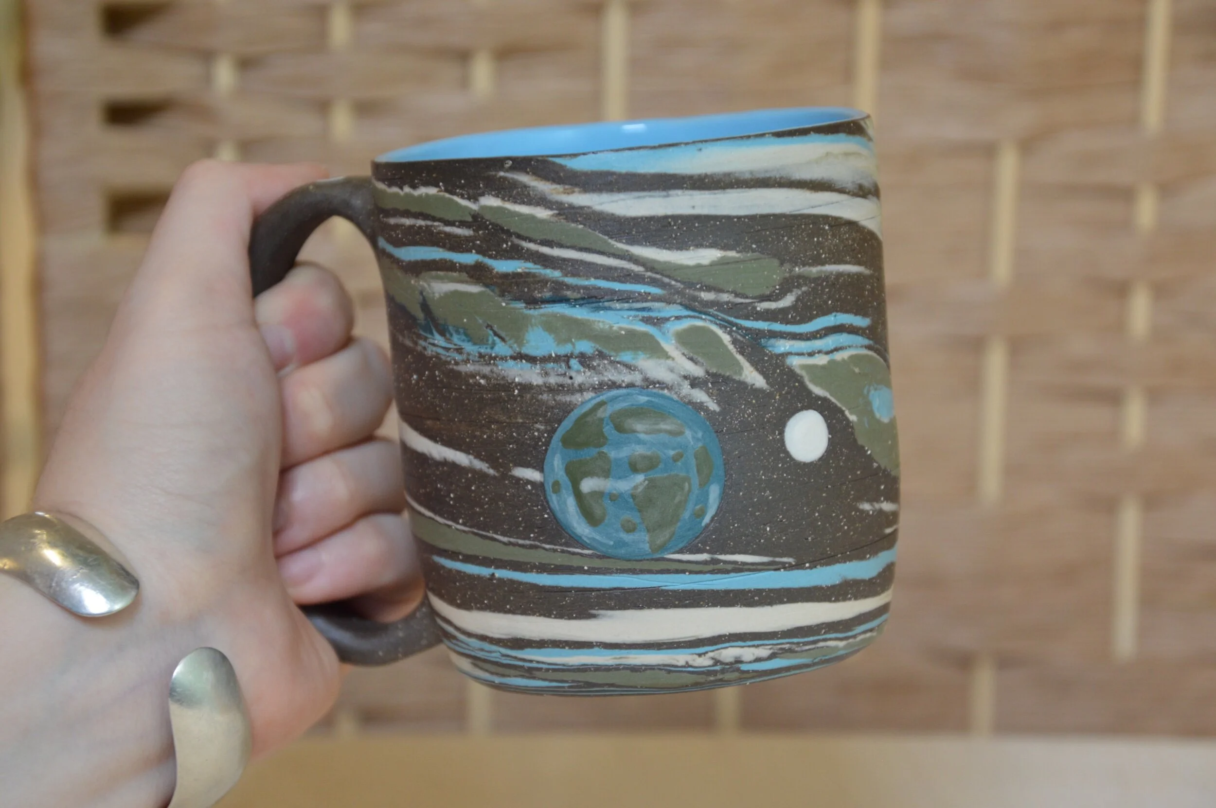 6EEDC6A2-C18E-4193-A627-0FFA2CD96AEF