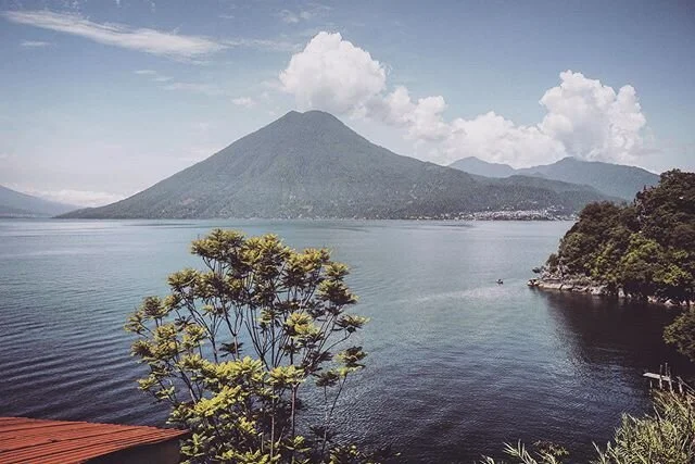 Lake Atitl&aacute;n, Guatemala
.
.
.
#adventuresofabbey #guatemala #yourshotphotographer #trappingtones #outside_project #wonderful_places #wildernesstones #liveadventurously #theworldshotz #ourmoodydays #discovernature #VisualMobs #findyouradventure