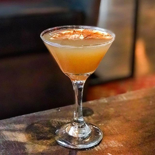 Winter is coming, but our boozy and autumnal cocktails are there to get you through!🍹❄️
-
-
-
-
-
-
-
-
-
-
#cocktailporn #topchicagorestaurants #happyhour #chicagobars #craftcocktails #mixology #drinkstagram #cocktailbar #chicagogram #chicagosbest 