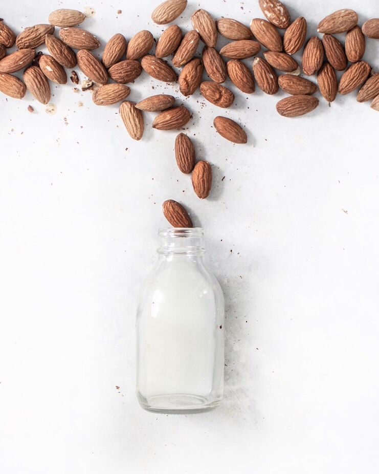 almond milk-2.jpg