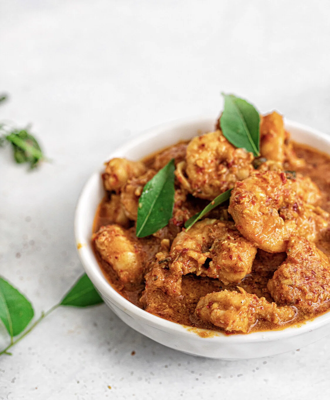 Sri Lankan-style prawn curry ( no themparadu)