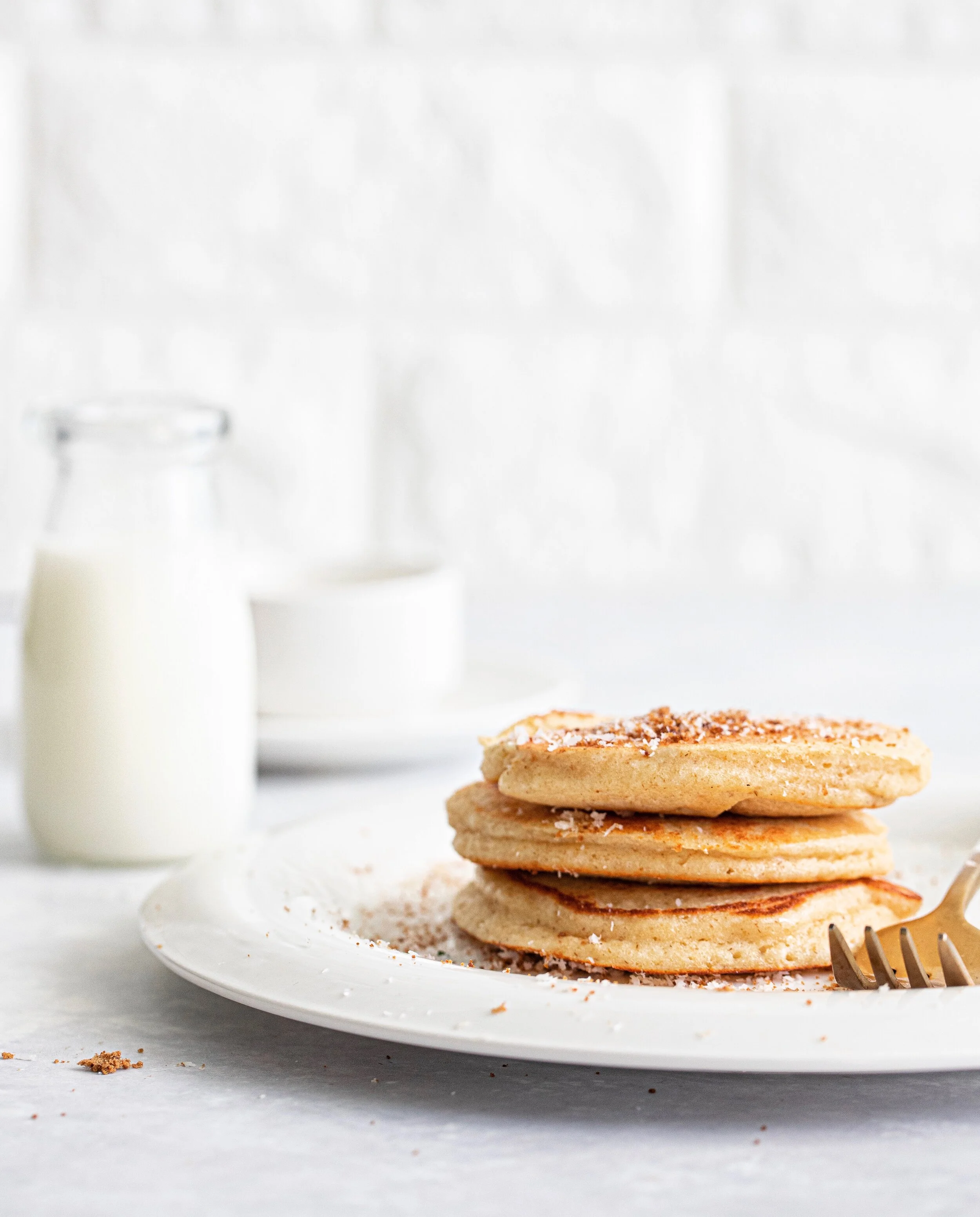 Sugar-free fluffy coconut pancakes