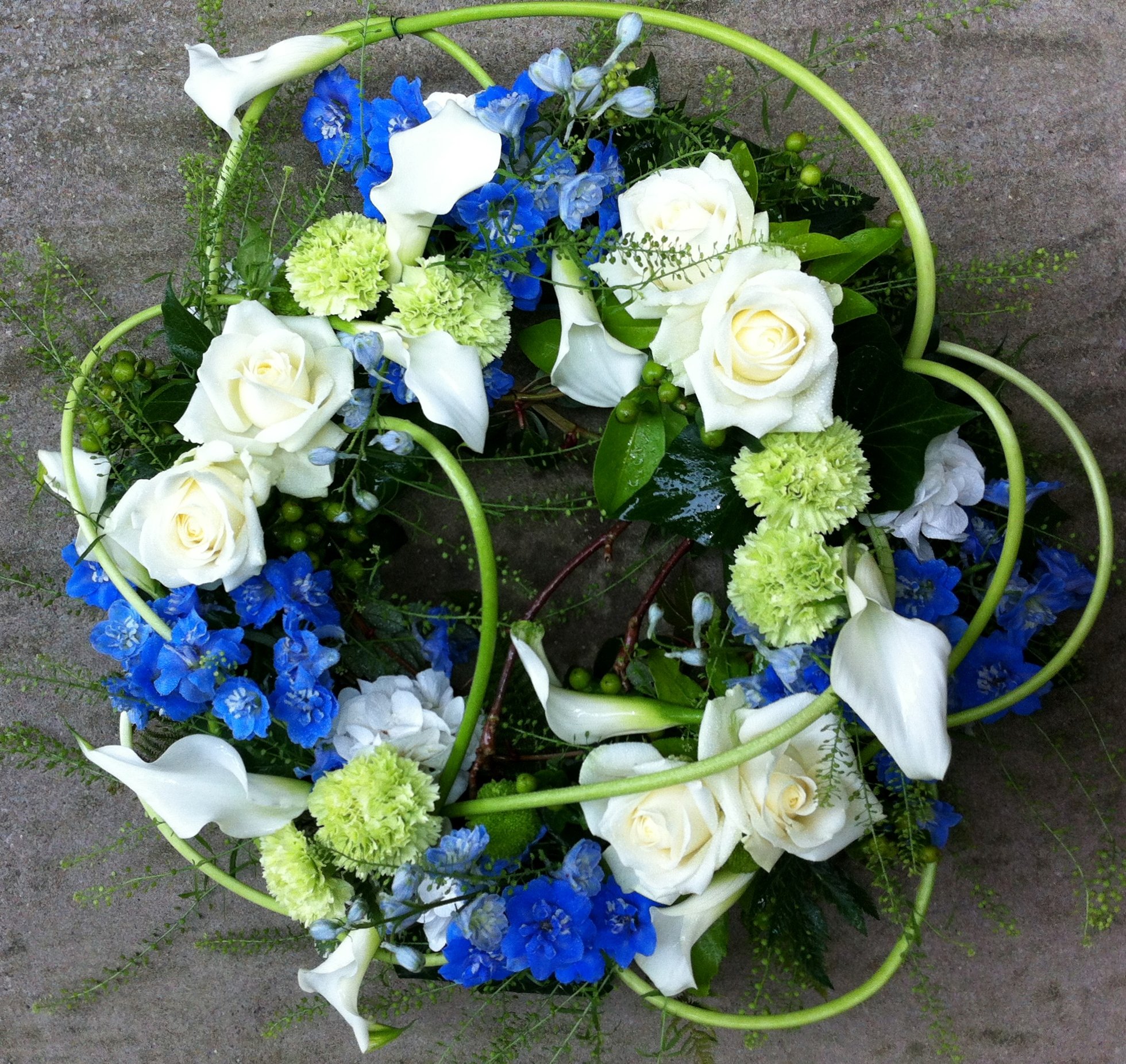 Wreath 3 ~ blue.JPG