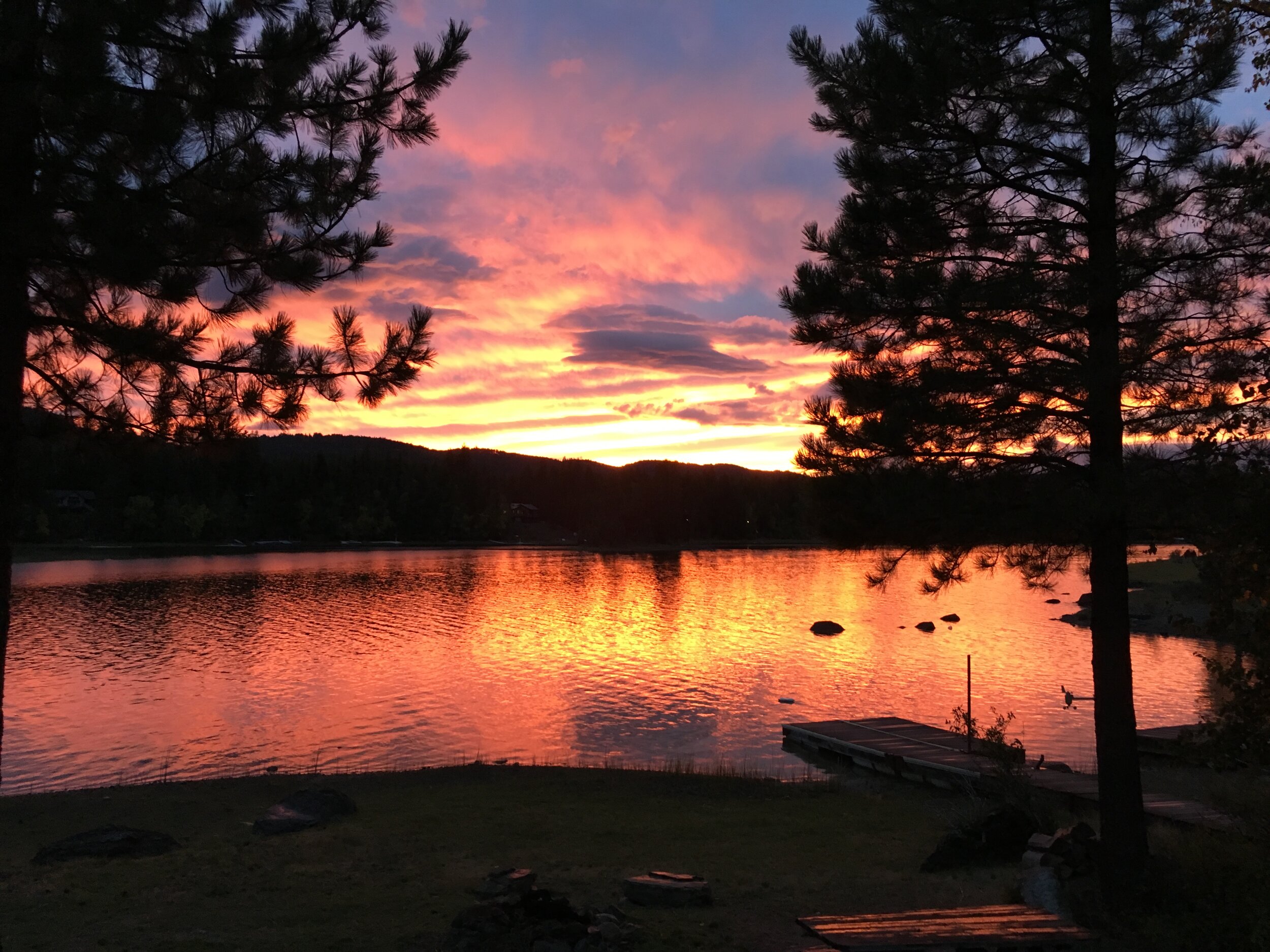  A stunning sunset captured from the O’s family home down the road from the Kootenai. 
