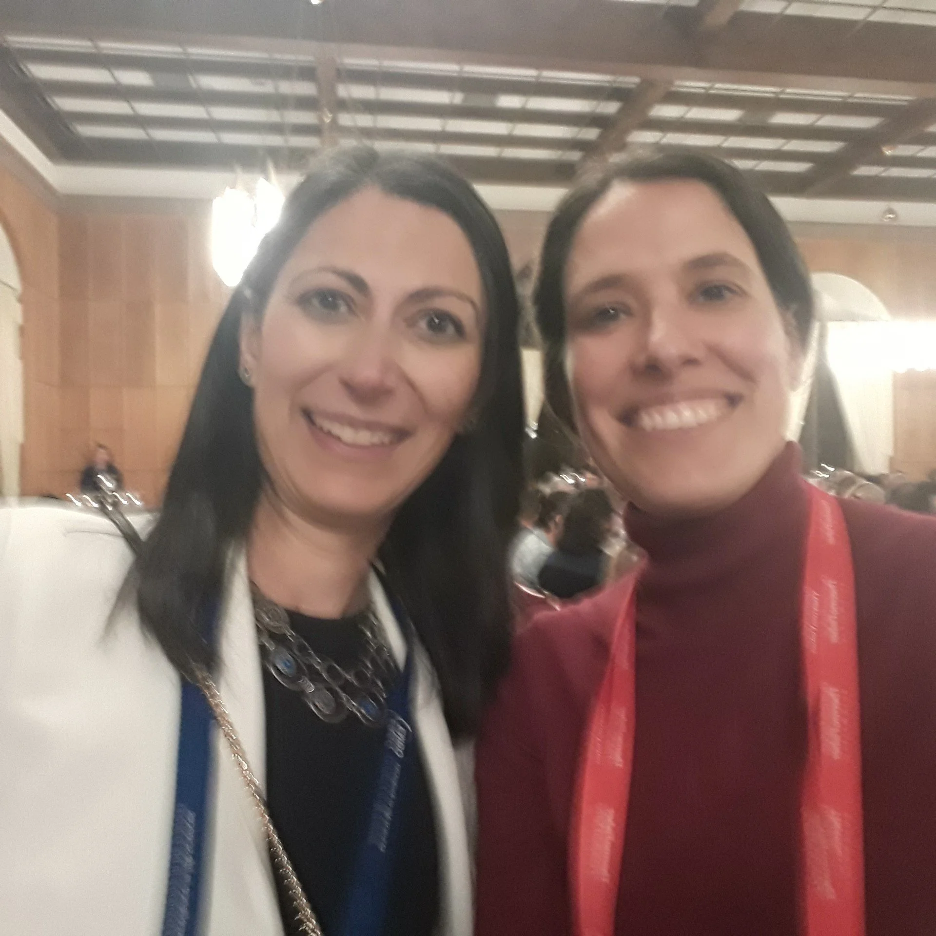 Meeting former Lakadamyali lab member Lara Laparra Cuervo at Seeing is Believing. 