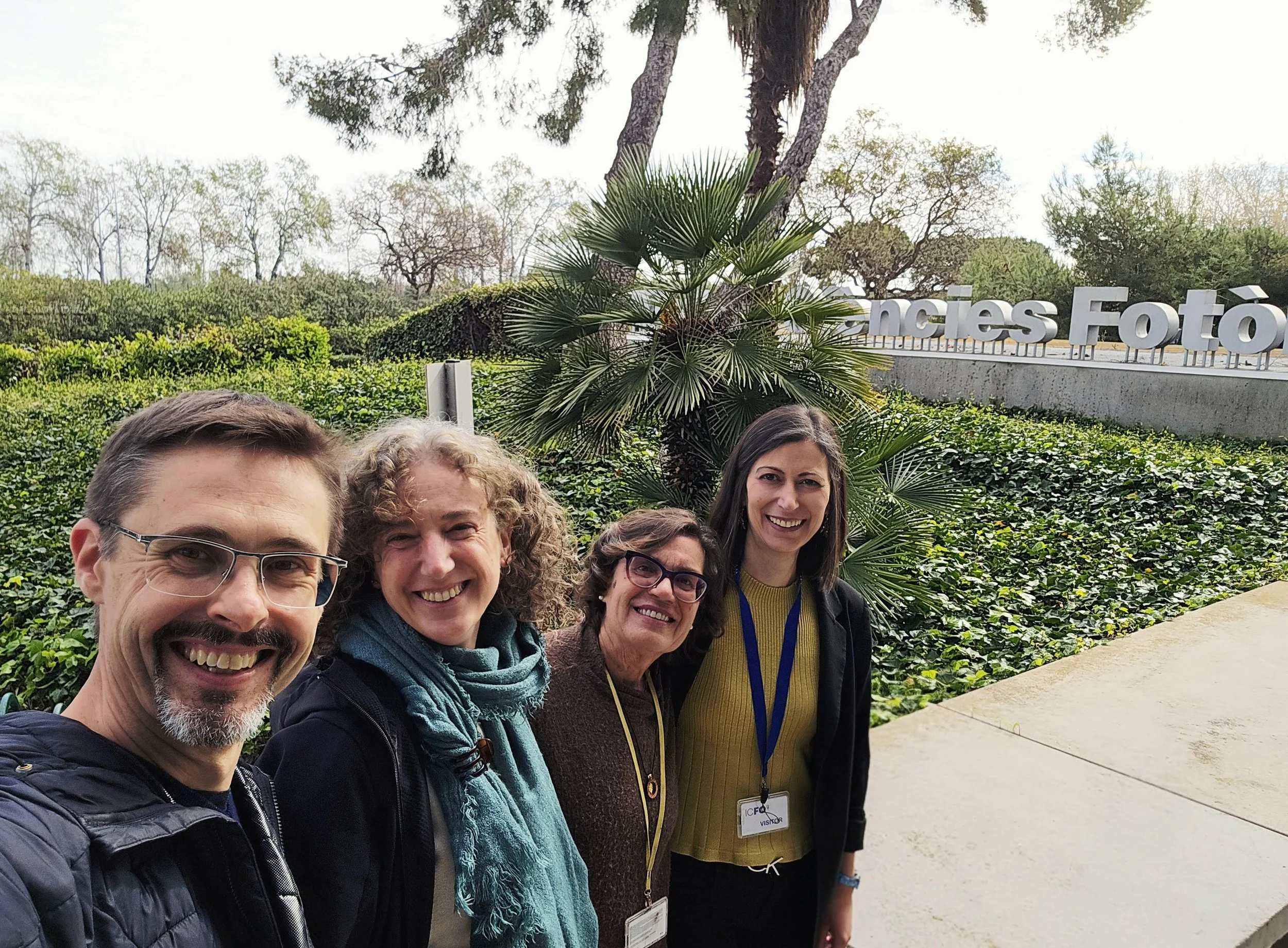 Meeting former Lakadamyali lab members Anna and Jason and former ICFO colleague Maria