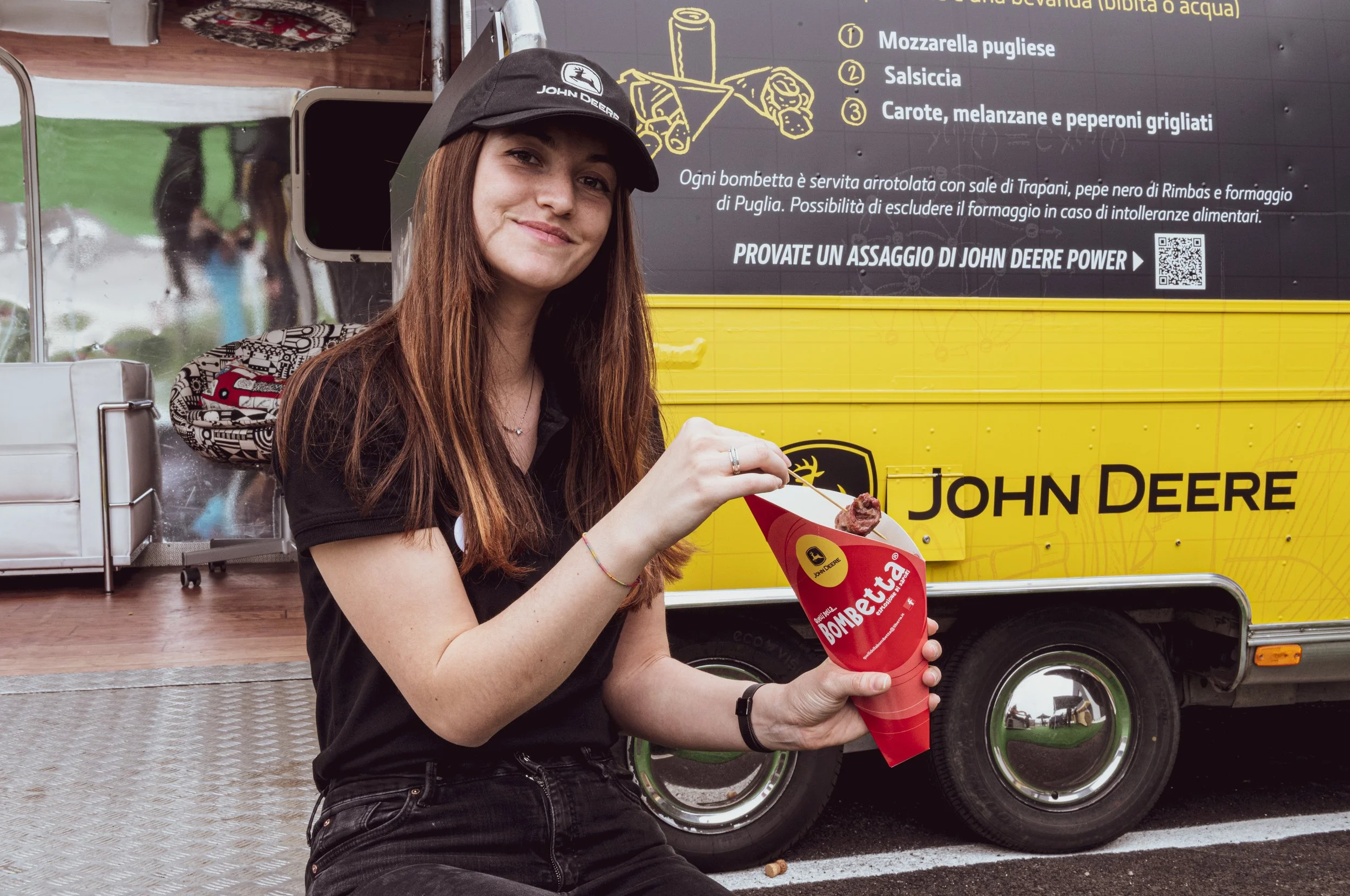 john-deere-food-truck-tour-italy-005.jpg