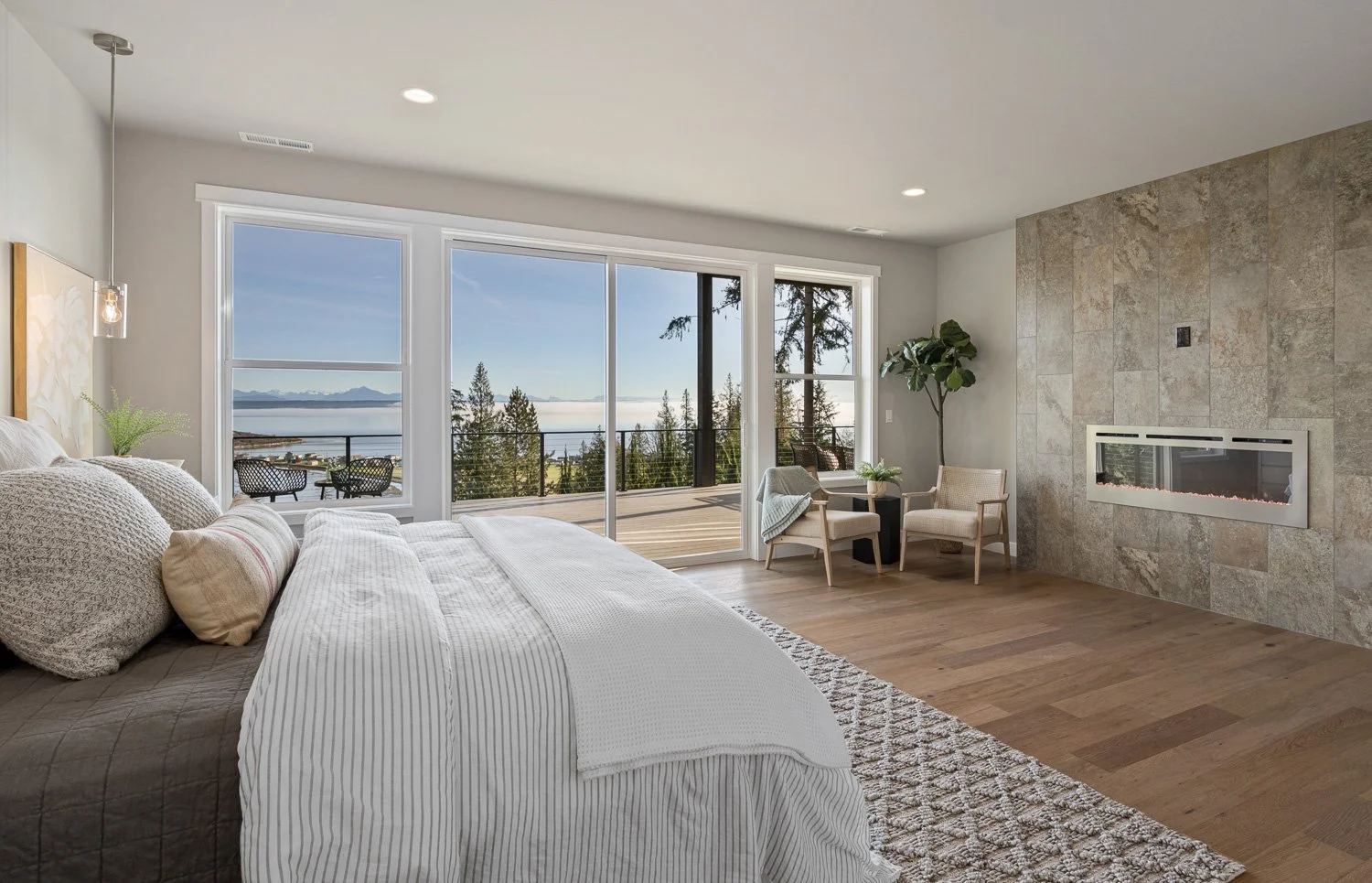 Camano Island View Home Primary Bedroom - ENVISION HOME PHOTOS - Luxury Listing Photographer