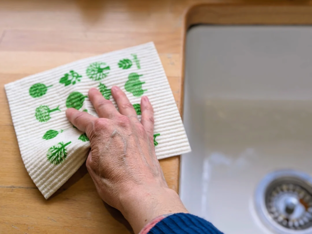 Sweedish+Dish+cloths+by+Ecojiko+sink.png
