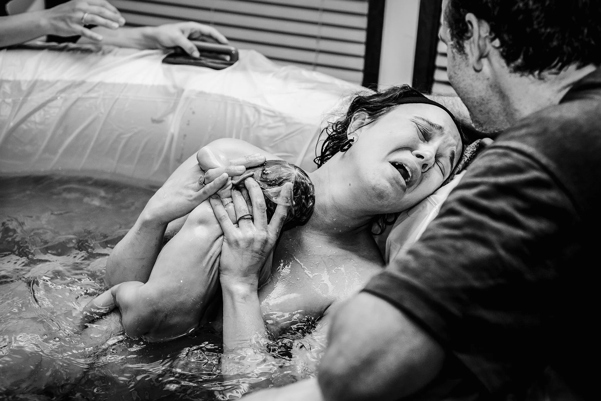 squamish doula attends waterbirth with roots midwives