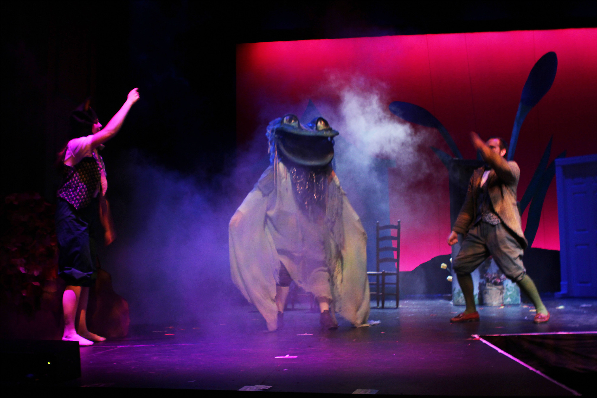 photo by Beth Curley/Julian Wiles A Year with Frog and Toad , 2016 playing Toad