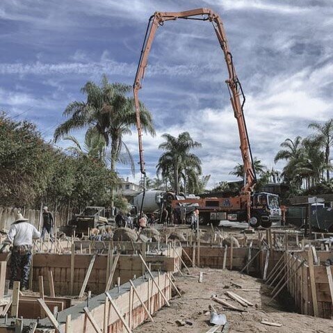 This families dream home is coming to life! Check out this in progress raised foundation work 👊🏻 #coastalliving #newconstruction