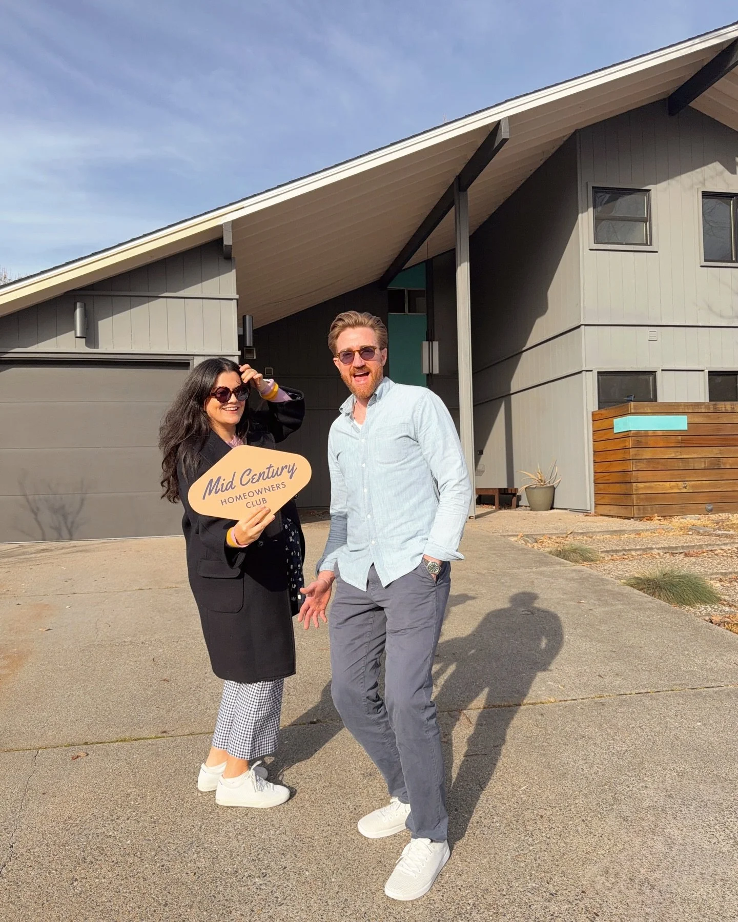 WE BOUGHT A HOUSE! 🏄 ✨ If you know us, you know that owning a mid century modern home has been the number one goal on our vision board for a decade. After years of hard work, patience, and navigating this crazy market while we spent our days selling