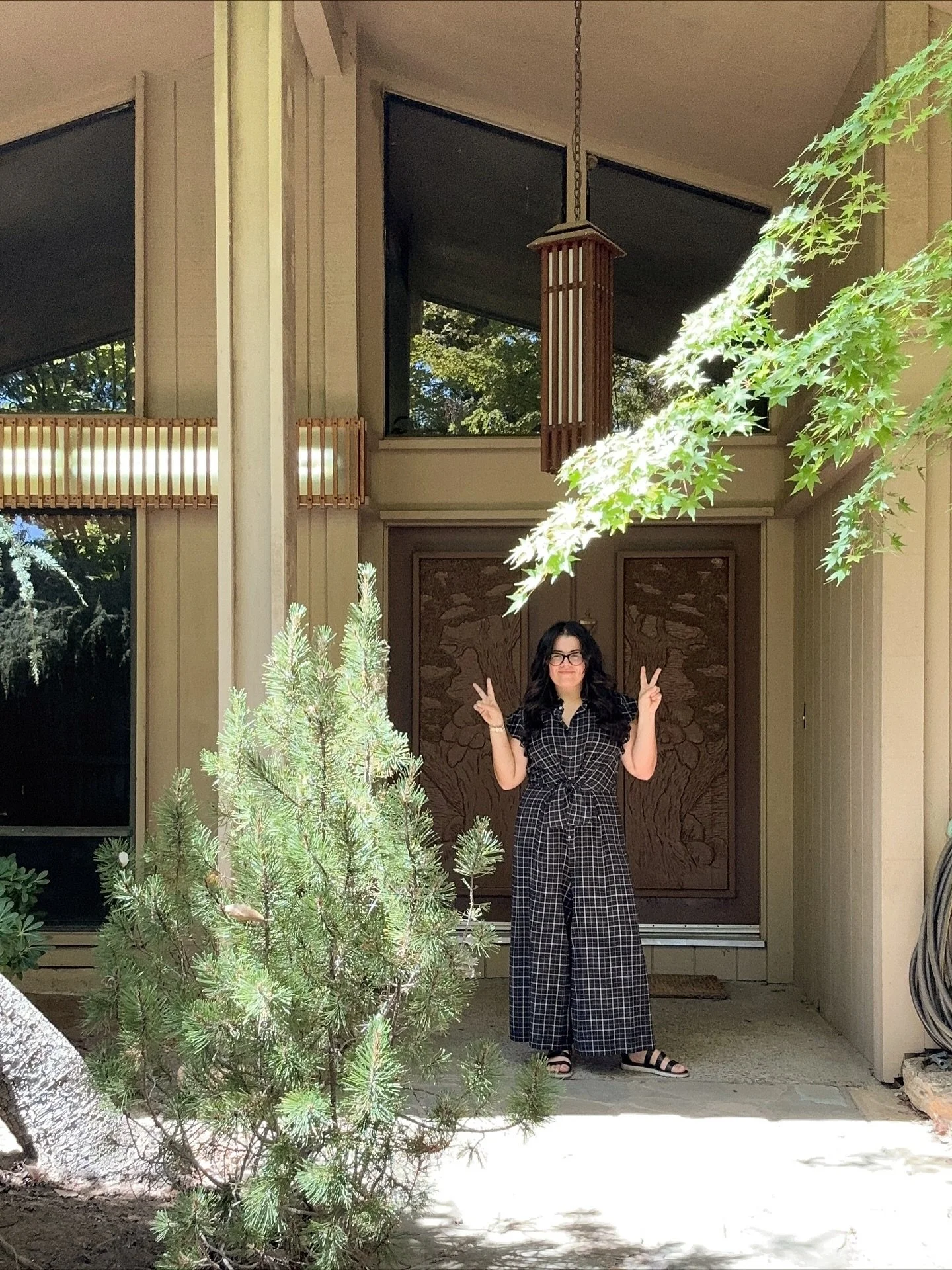 This one is a total time capsule and I can&rsquo;t believe no one scooped it up yet! Clerestory windows, walls of glass and wallpaper, travertine fireplace, wet bar, TWO primary suites, and even a sunroom with a hot tub. Plus a HUGE lot with fruit tr