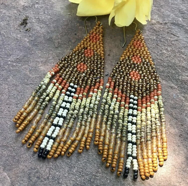 Lorraine Elizabeth Handmades