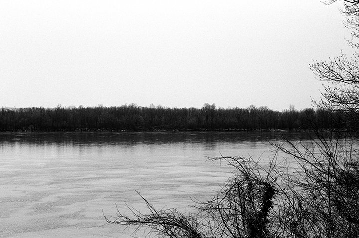 000578130008_edited_small.jpg