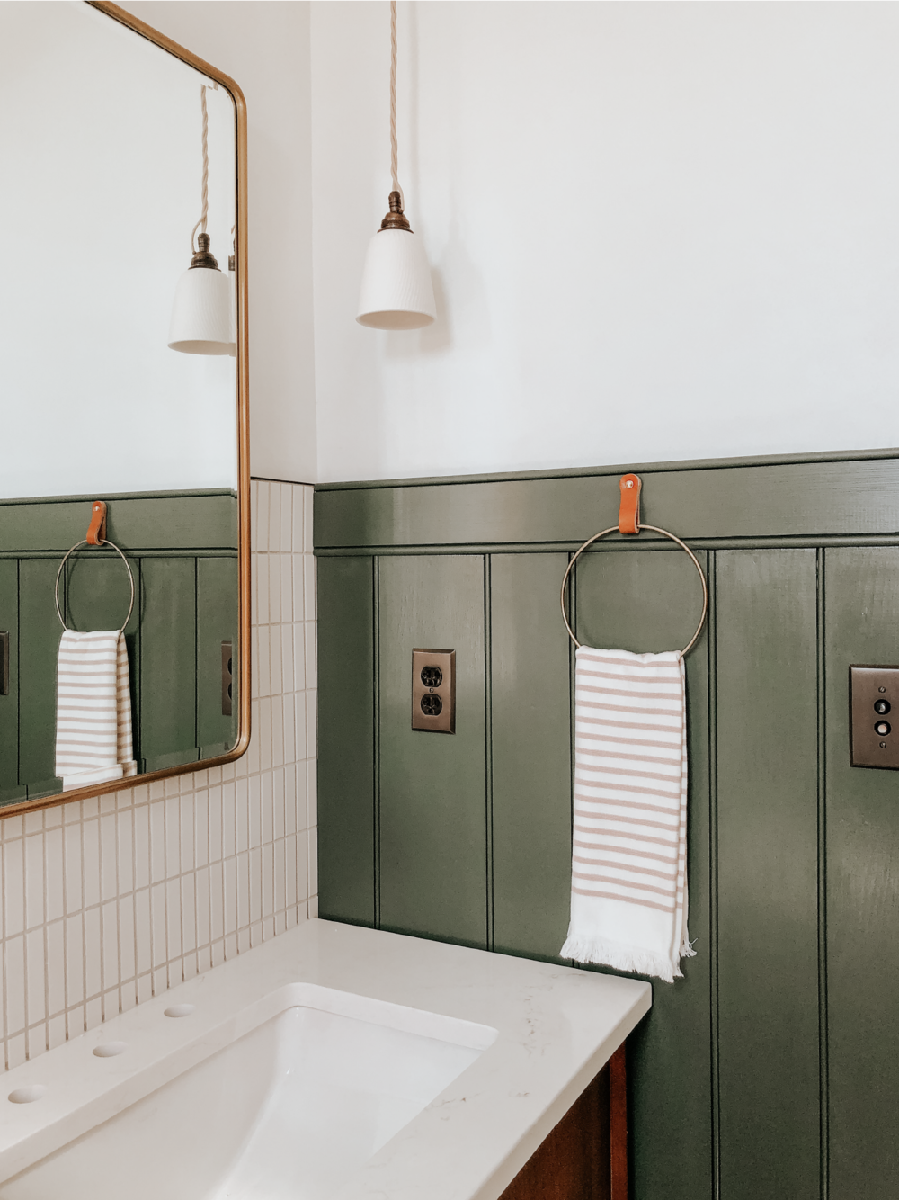 Howlett &amp; Co - Bathroom Vanity