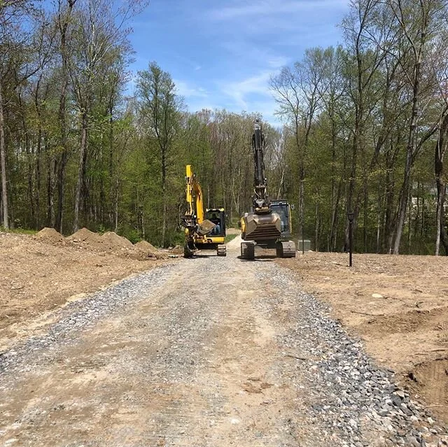 Finally two @engcon_na on the same job! Time to get things done fast!