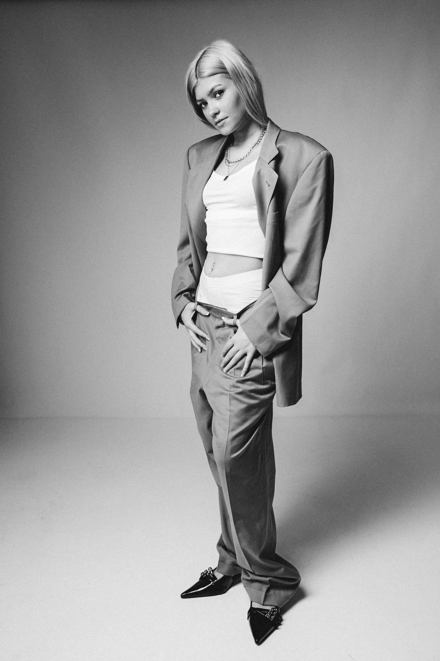nicole_studio_2025_104b.jpg