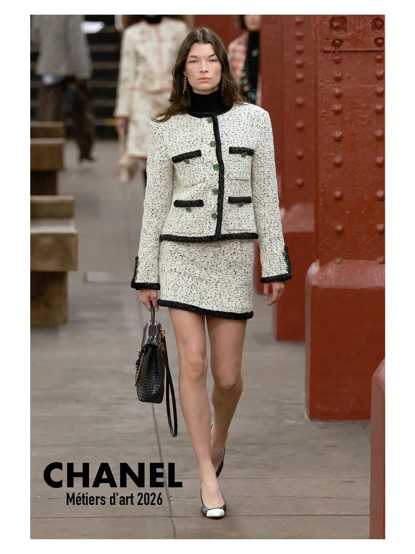 Our stunning @nolie.munn made her debut for @chanelofficial M&eacute;tiers d&rsquo;Art 2026 by @matthieu_blazy ✨

@womenmanagementny