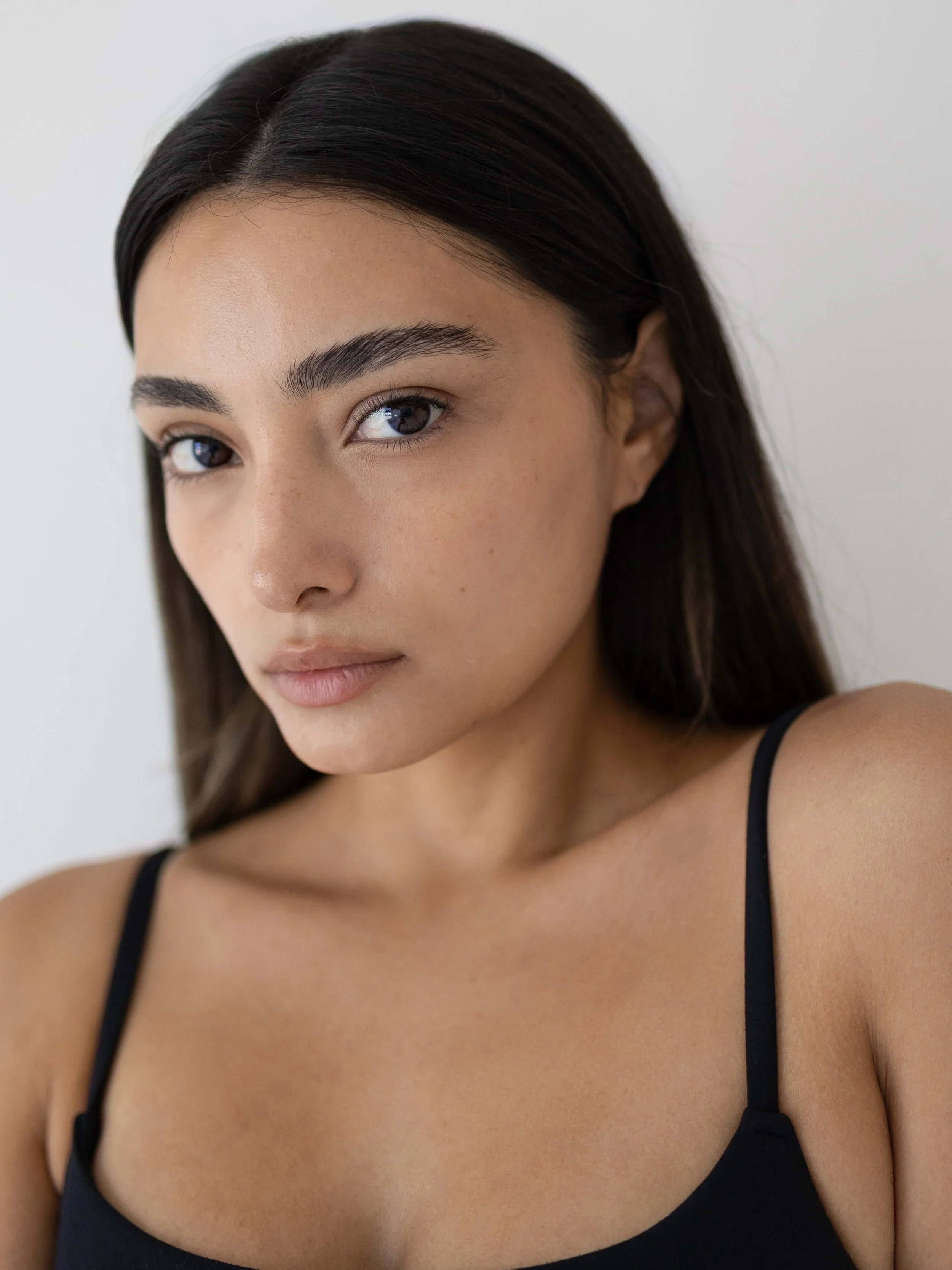 CRISEIDA ⭐️

&mdash;

At-home digitals can absolutely be the deciding factor in whether a client selects you for a job. They give clients a clear, natural representation of how you photograph without heavy styling or editing.

Master your at-home set