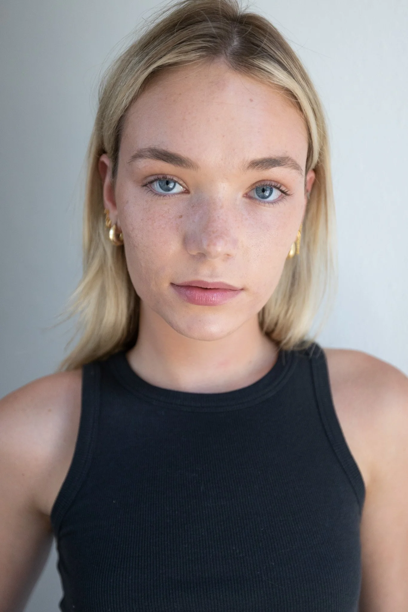 LAUREN TAYLOR