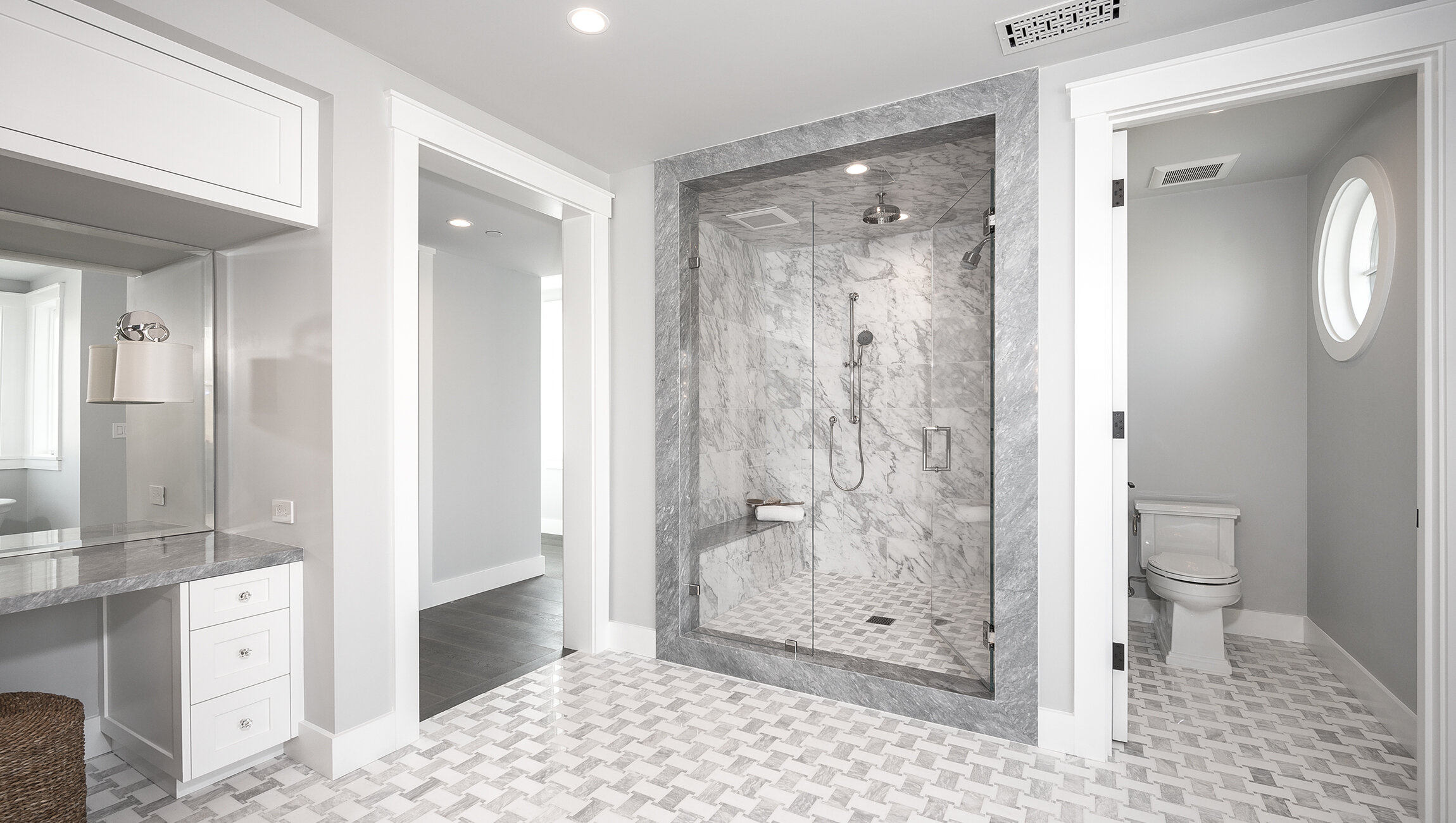 LI-MASTER-BATH.jpg