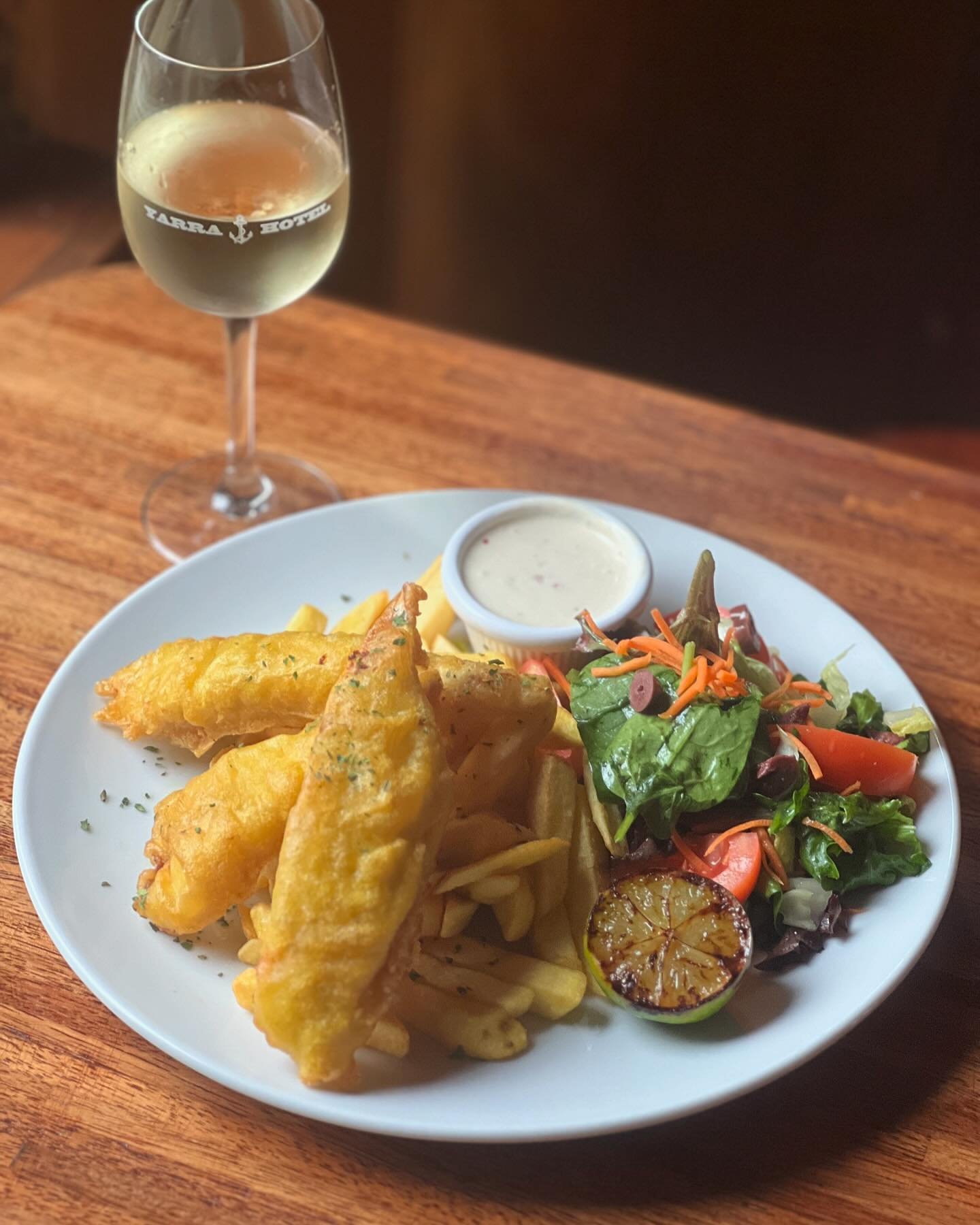 A little something classic and special for mum this Sunday. Beer battered barramundi fillets with chips, garden salad, charred lime and tartare sauce. Delicious!