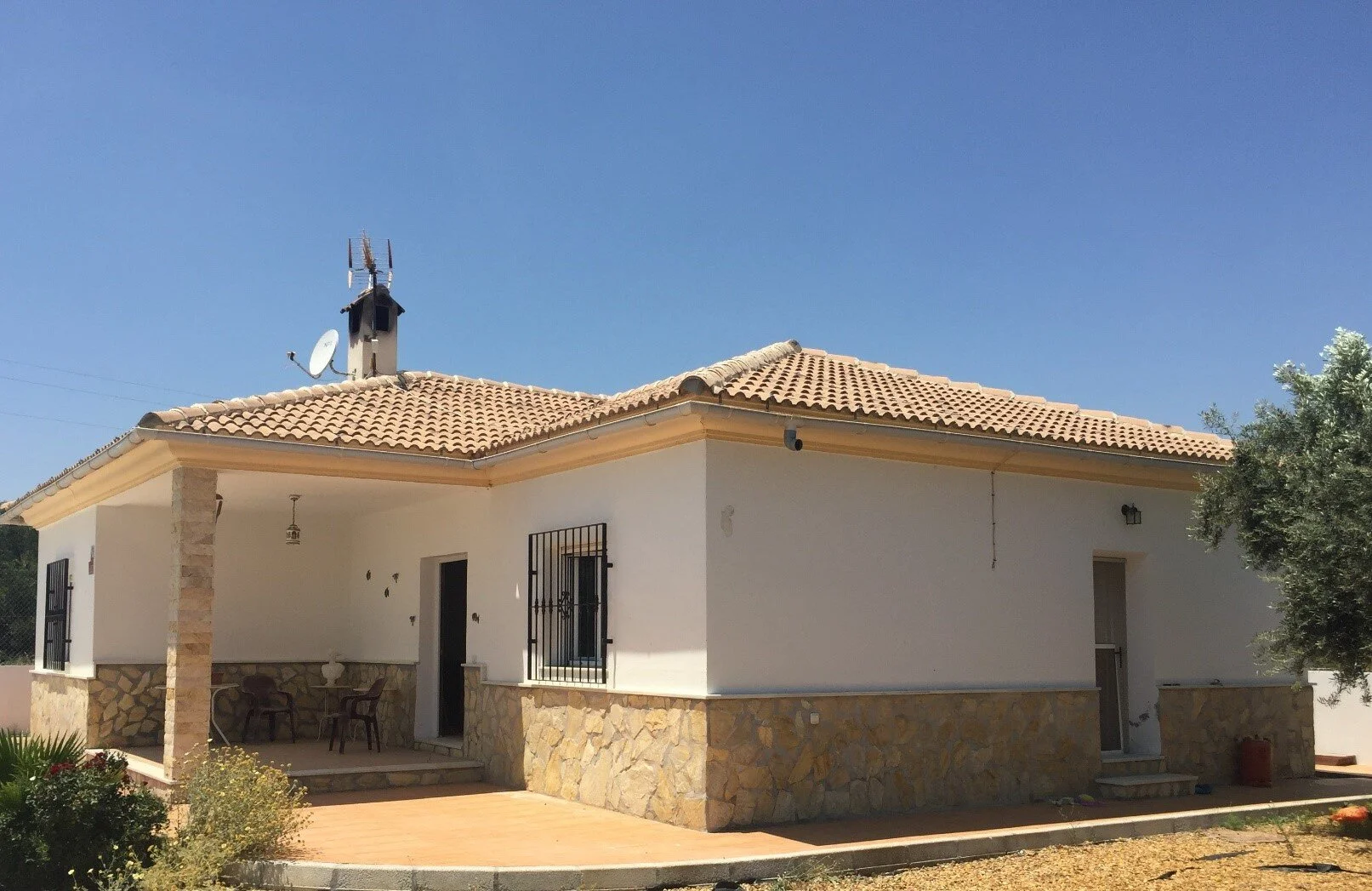 Front Of Property.jpg