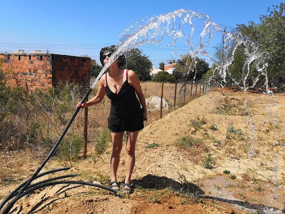 girl_water_irrigation.jpg