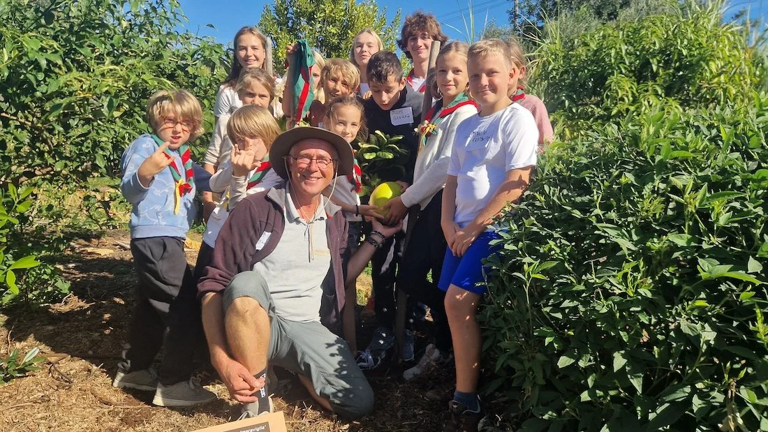 Wokrshop with French scouts at Botanical Garden