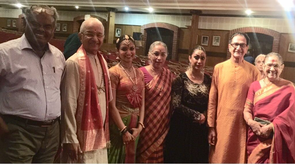 With Gurus Dhananjayans, C.V. Chandrashekhar 
