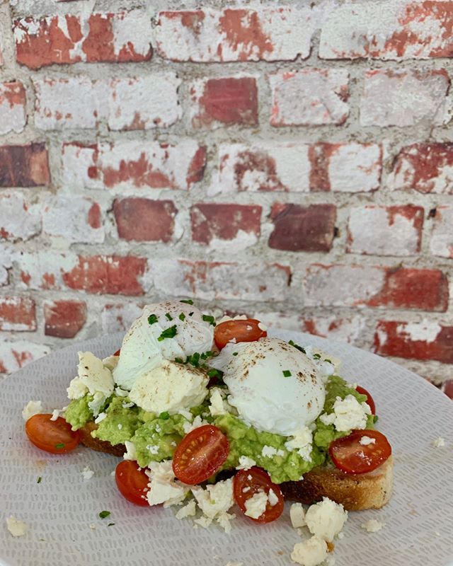 Are you even a cafe if you don't have smashed avo on the menu?  Come on in and try out our breakfast and lunch menu, there's something on there for everyone and it won't disappoint 🙌🏼 #parapbakery ⠀⠀⠀⠀⠀⠀⠀⠀⠀
. ⁠⠀⠀⠀⠀⠀⠀⠀⠀⠀
.⁠⠀⠀⠀⠀⠀⠀⠀⠀⠀
.⁠⠀⠀⠀⠀⠀⠀⠀⠀⠀
.⁠⠀⠀⠀⠀⠀⠀⠀⠀⠀
.⁠⠀⠀⠀⠀⠀⠀⠀⠀⠀
.⁠⠀⠀⠀⠀⠀⠀⠀⠀⠀
#darwin #darwinlife #darwinstyle #darwincafe #darwinfoodies #darwinevents #darwinbakery #picnic #darwin #food #foodie #life #delicious #yummy #boundlesspossible #freshbread #bakedfresh #ntlife #darwinnt #tourismnt⁠ #mondayblues #monday #coffee #grinderscoffee