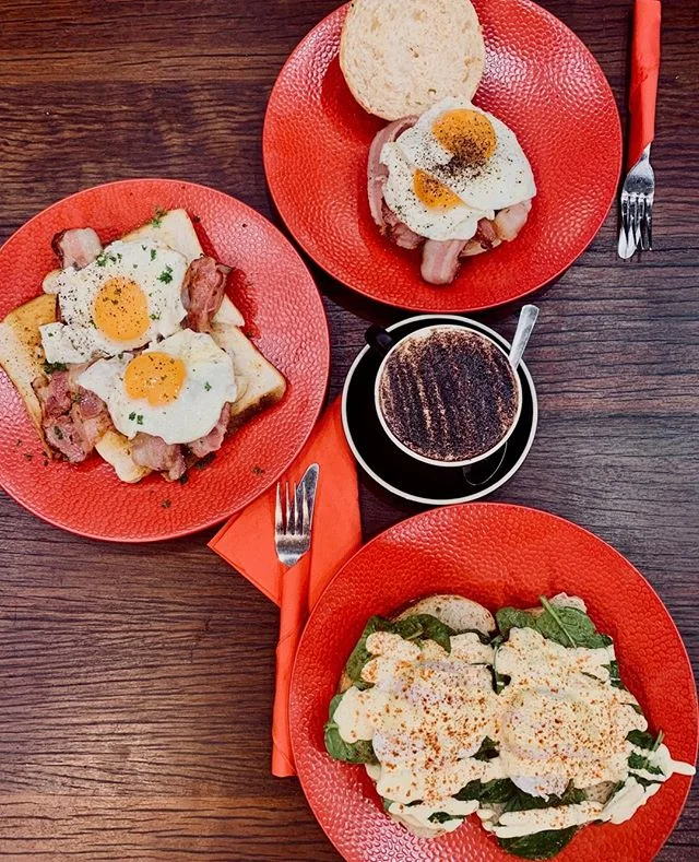 Breakfast is sorted 😍 Treat yourself to a morning of no cooking, you deserve it 🙌🏼 #parapbakeryatgateway⁠
. ⁠
.⁠
.⁠
.⁠
.⁠
.⁠
#darwin #darwinlife #darwinstyle #palmerstoncafe #palmerston #gatewaynt #darwinfoodies #darwinevents #handmade #darwinbakery #picnic #food #foodie #life #delicious #yummy #boundlesspossible #freshbread #bakedfresh #ntlife #darwinnt #tourismnt⁠ #mondayblues #monday #coffee #grinderscoffee