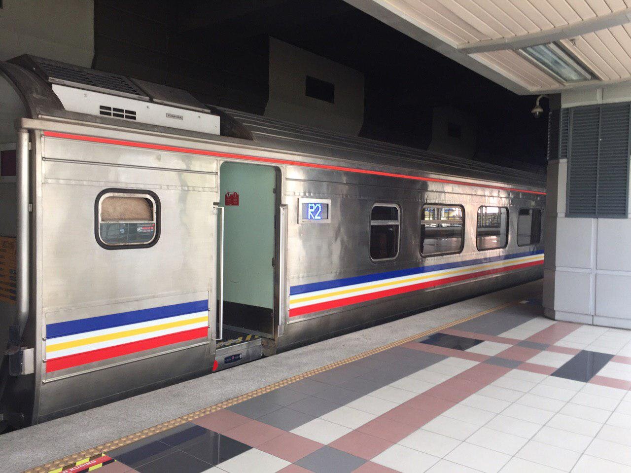 train.jpg