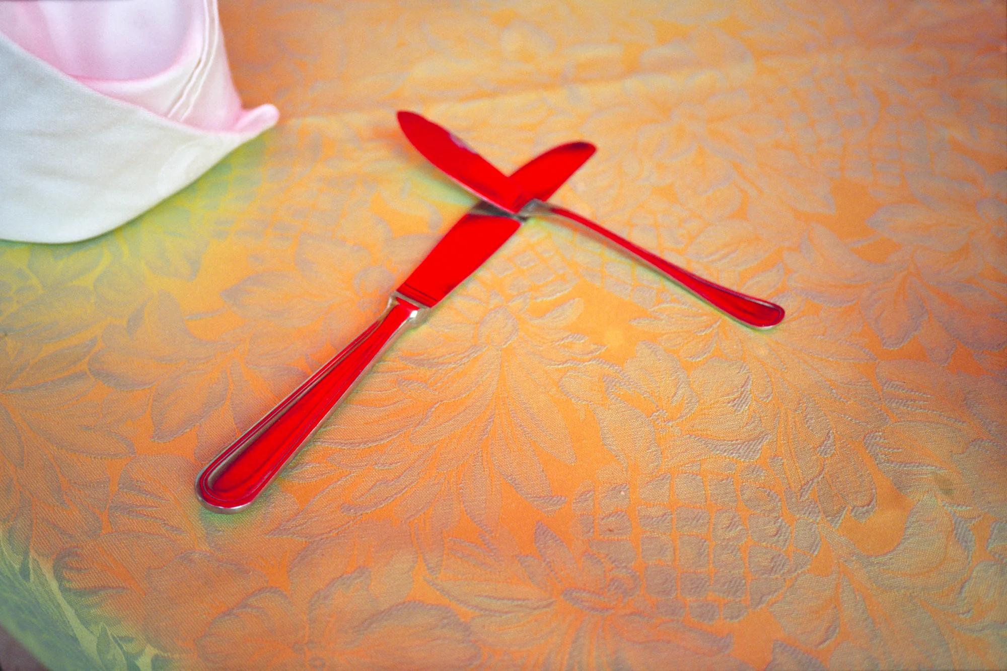 red knives