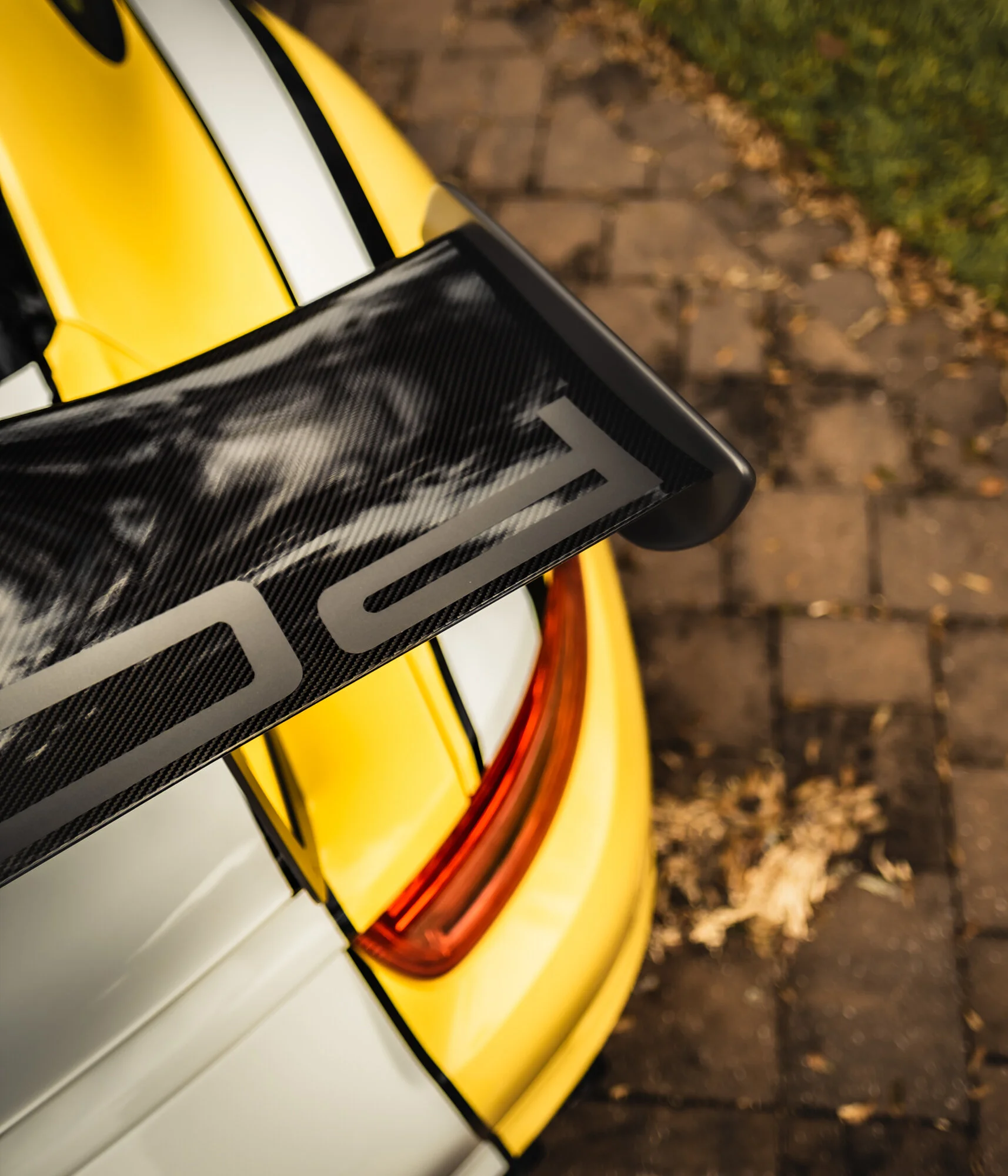ScottV-Porsche911-LR_web---4.jpg