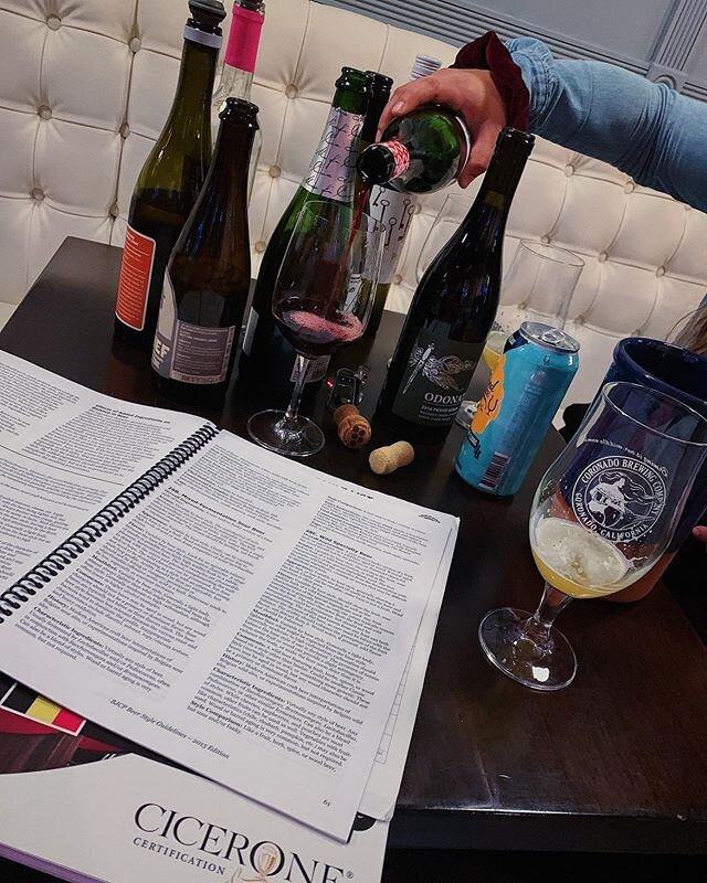 Are ya'll ready for the pairing with @splashwine &amp; @matterofwine? Last night was an impromptu &quot;let's practice&quot; night for Saturday.
-
#Blackbeertravelers #DiversifyYourPalate #SplashWineLounge #NorthPark #SanDiego #IAmCraftBeer #BeingBla