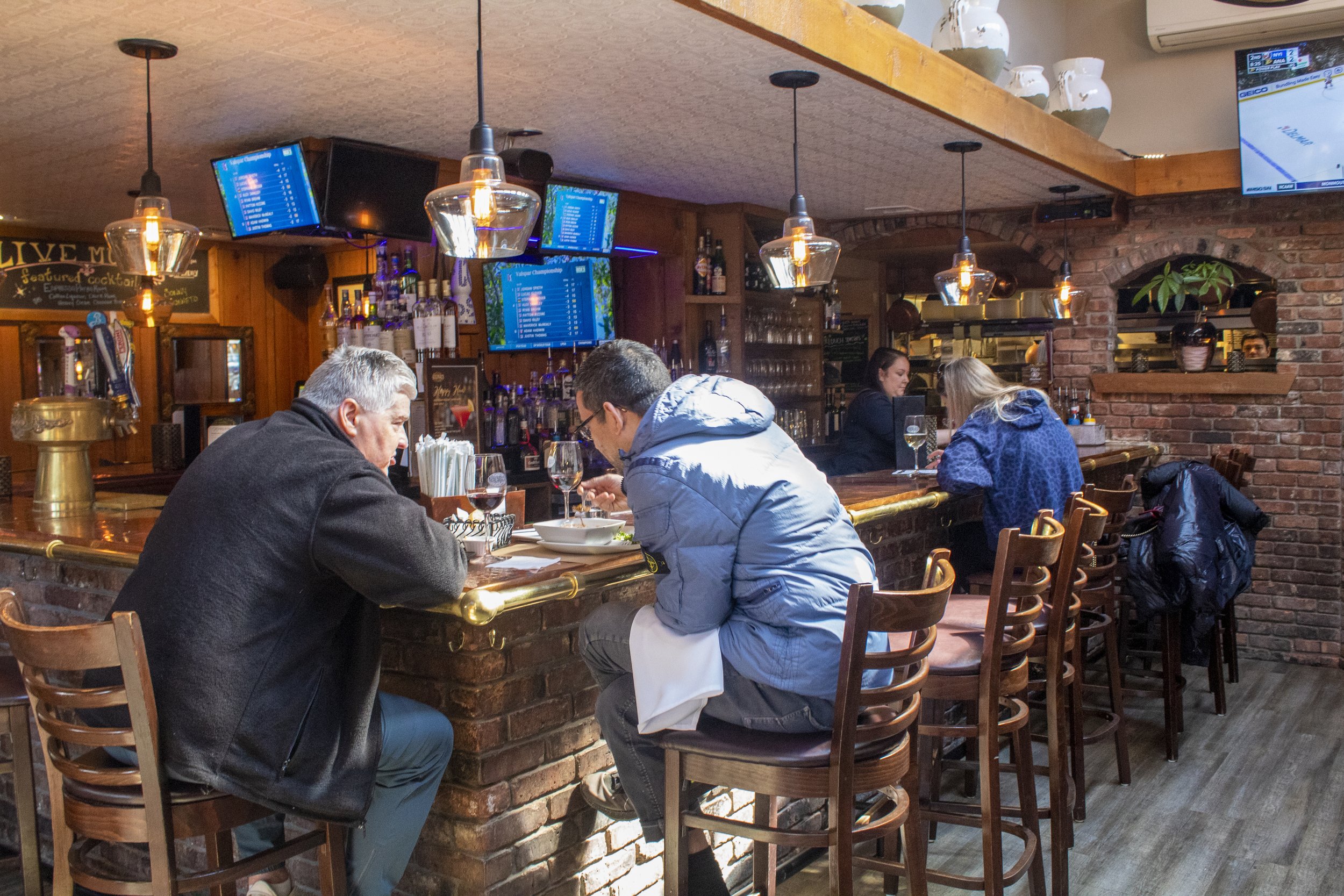 Image_RUVO_Port Jefferson_Interior_Bar Area_Horizontal.jpg