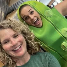Pickle-Fest-2025-Amy-Pickle-Costume-guest-220x220.jpeg