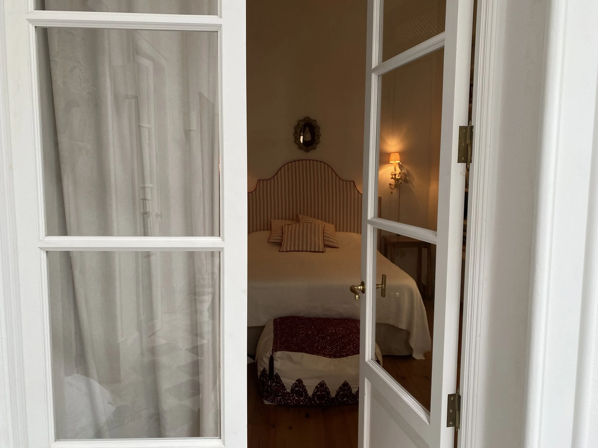 MARY'S ROOM