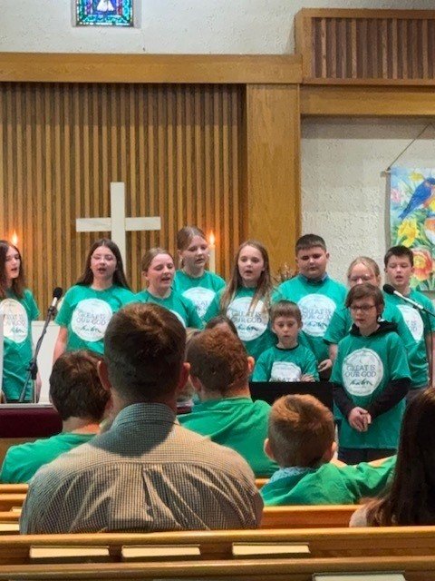 kids singing.jpg