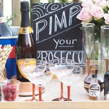 Tada Travel Bar offers a, &lsquo;PIMP YOUR PROSECCO PACKAGE&rsquo; - check it out at our website 🥂 #tadabar