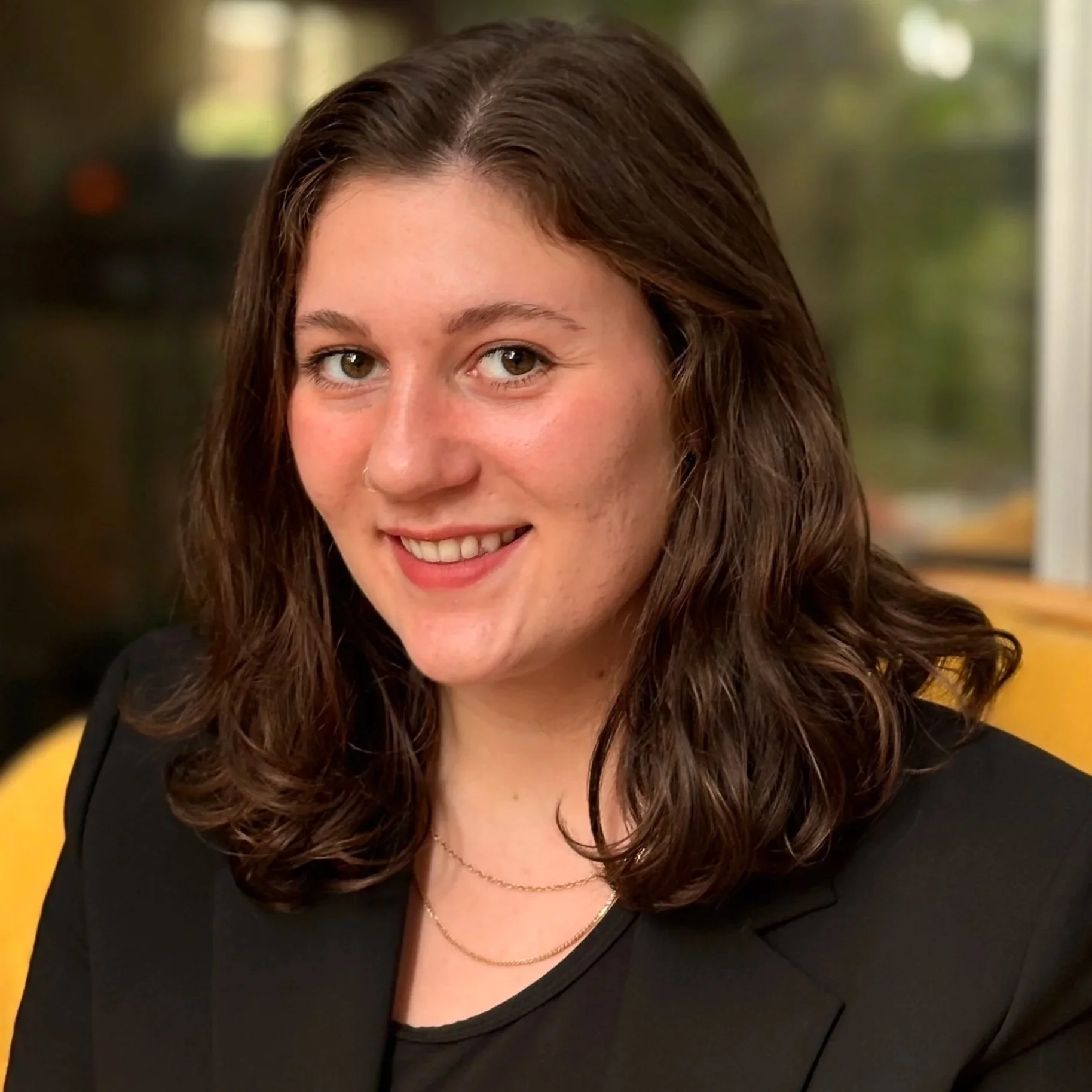 Sarah Buschi, BA